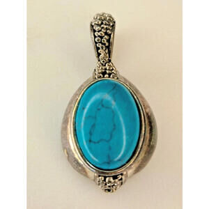 Premier Designs "Grenada" pendant silver tone with Faux Turquoise cluster silver